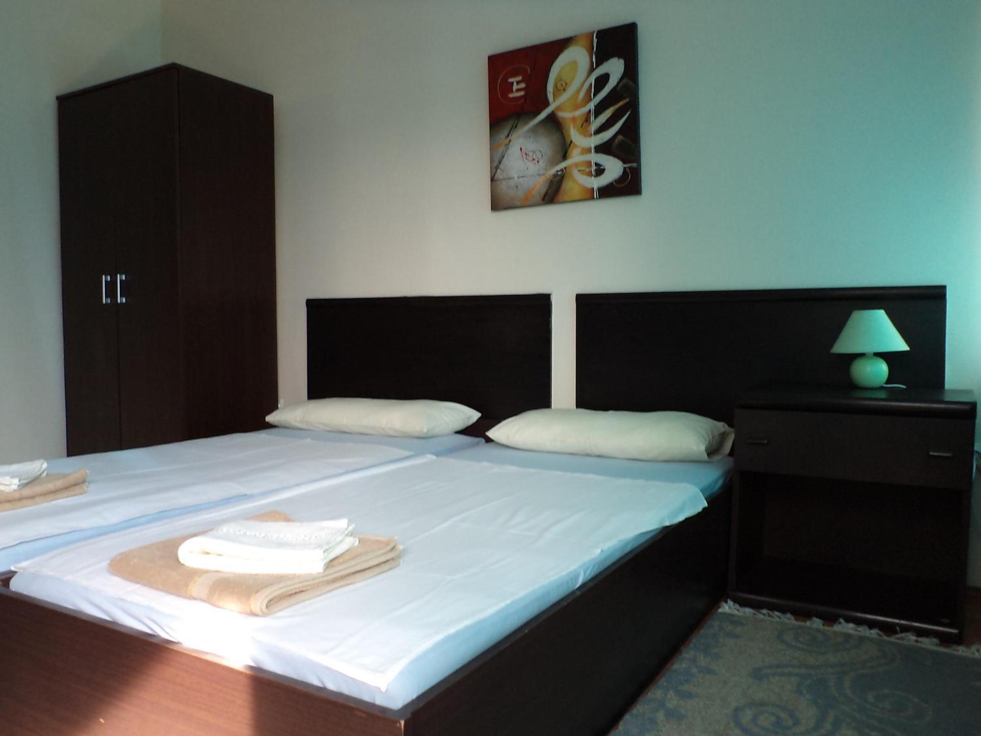 Motel Le Village Скопие Екстериор снимка