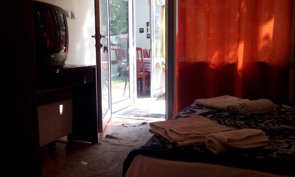 Motel Le Village Скопие Екстериор снимка